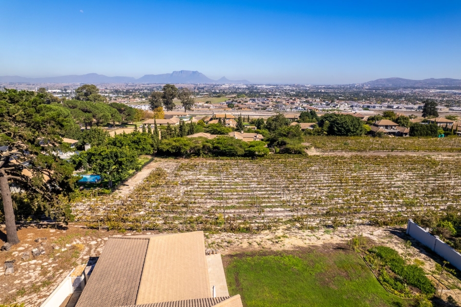 4 Bedroom Property for Sale in Klein Zevenwacht Western Cape